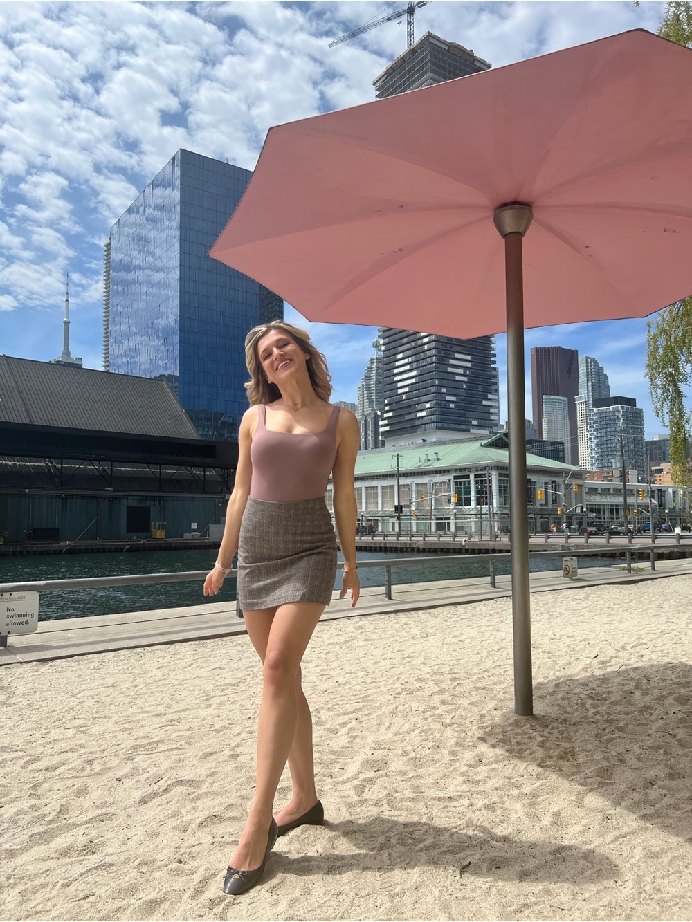 Babaton Mauve Brown Scoop Neck Bodysuit